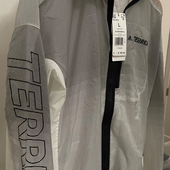🏔️ NWT Adidas TERREX Windbreaker - Retail $180! Large 🏔️ - Picture 4 of 8
